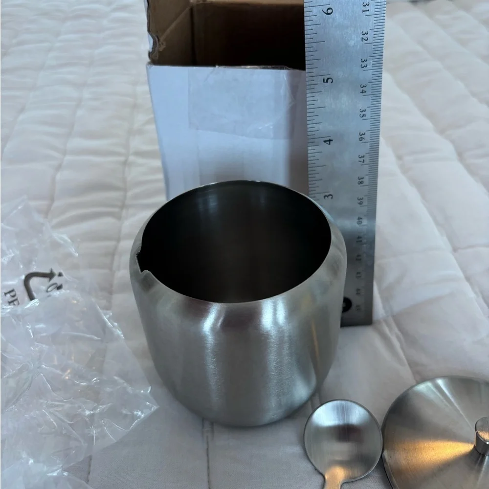 New Stainless Steel Seasoning Jar Kitchen Spice Spices Set- with spoon